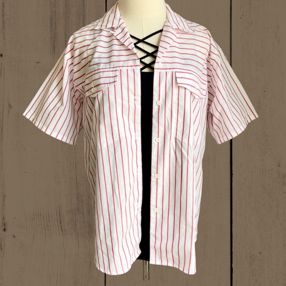 Vintage Cabin Creek Red & White Striped Short Sleeve Button Up Shirt, Small